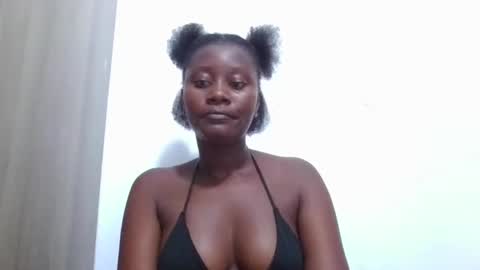 wet_pussieyy online show from March 24, 10:37 pm