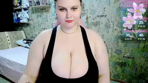 whisperinthedarkk online show from August 1, 9:39 pm