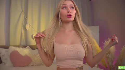 Chloe    NEXT STREAM - 1 december online show from January 28, 2:31 pm