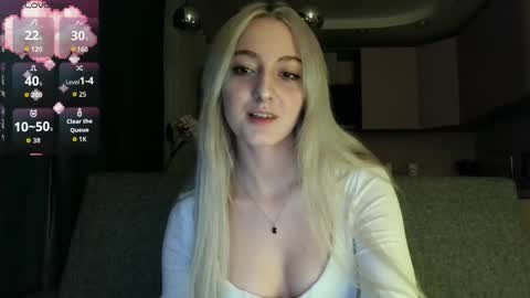 Lina online show from October 5, 7:52 pm