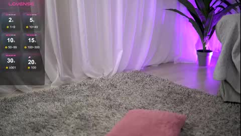 whitneyandrews online show from November 4, 5:23 am