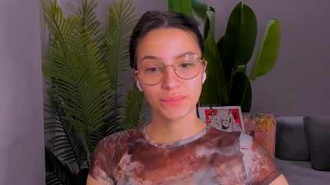 whoislulu online show from December 22, 7:52 pm