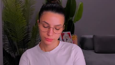 whoislulu online show from January 7, 6:56 pm