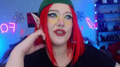 Snapshot of wickedxqueen chatting on December 24, 10:39 pm Laura  online show from December 24, 10:39 pm