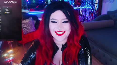 Snapshot of wickedxqueen chatting on January 17, 5:21 am Laura  online show from January 17, 5:21 am