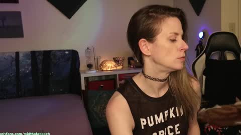 Gretchen online show from November 24, 4:14 am