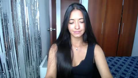 Ilauren online show from June 3, 11:22 am