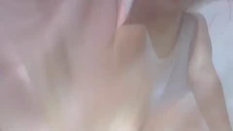 wildchilly_pearl19 online show from May 26, 6:13 am