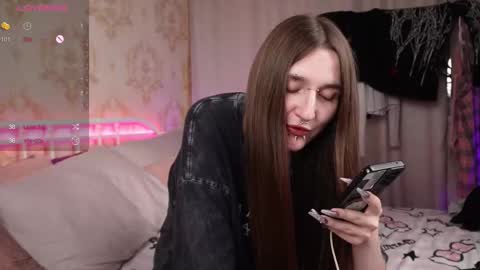 .. alice .. online show from January 11, 1:38 pm