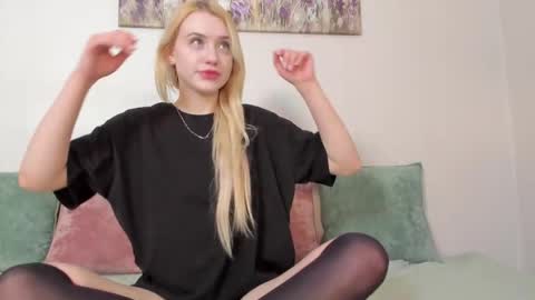 Willa online show from June 5, 9:54 pm