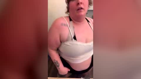 willowwarmth online show from July 2, 3:06 am