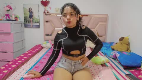  Winnifer Gonzalez  online show from April 2, 3:37 am