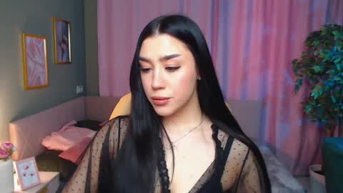 Lola online show from March 24, 7:36 am