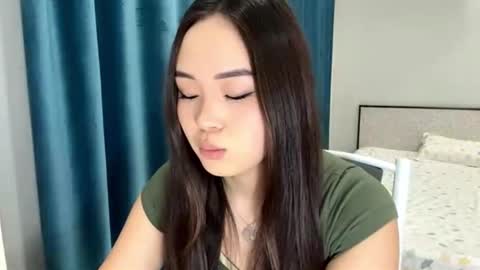 Amina online show from February 25, 2:26 pm