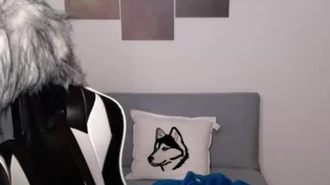 Alex online show from December 19, 3:21 am