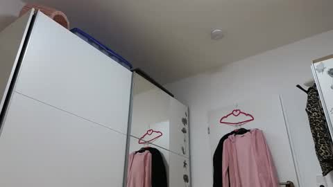 Wondergirl online show from November 27, 9:12 am