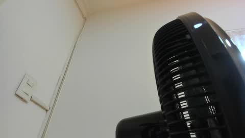 wonderkloe_ online show from April 27, 2:19 am