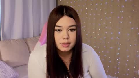 Snapshot of wow_monika chatting on September 18, 8:24 am Monica online show from September 18, 8:24 am