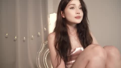 Sienna online show from November 28, 1:58 pm