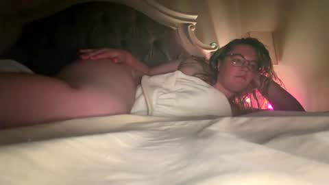 Mariah  online show from April 18, 3:31 am