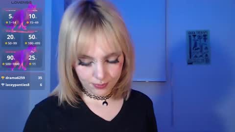 Mileena online show from December 8, 11:40 pm