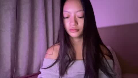 Sachi Cy online show from April 25, 3:53 am