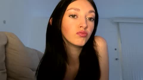 xenadreamx online show from April 18, 3:42 am