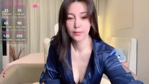 Snapshot of xi_ethel chatting on February 18, 1:54 am XI online show from February 18, 1:54 am