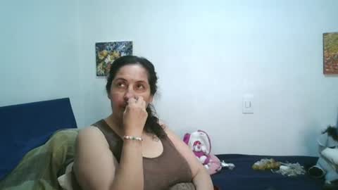 Ximena online show from July 19, 1:30 am
