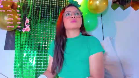 tifanny  online show from March 17, 11:58 am