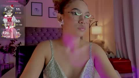 camila online show from November 12, 8:18 pm