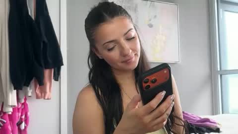 xoariellxo online show from April 18, 7:58 pm