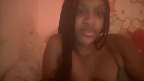 xpinkmoonbootsx online show from October 24, 5:36 am