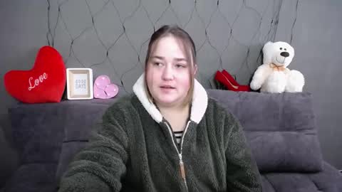 xx daniella xx online show from February 4, 7:33 am