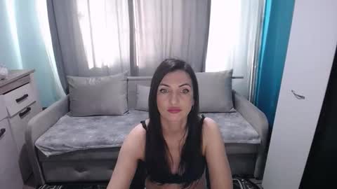 deea online show from March 1, 8:47 am