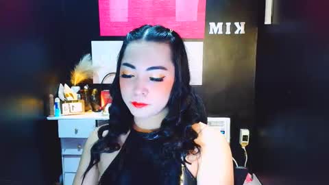 xxslutty kim online show from December 15, 4:18 am