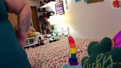 Strawberry Jane online show from March 18, 4:17 am