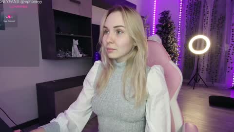 Onlyfanz  online show from December 18, 12:43 am