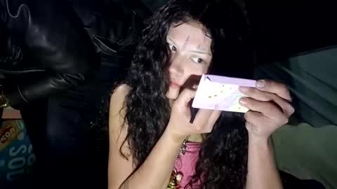 xxxoticcc online show from April 19, 6:24 am