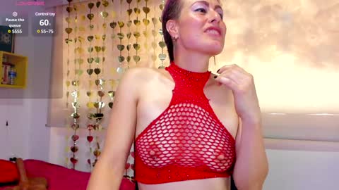 Snapshot of yasmin_goldenst chatting on January 14, 7:32 pm Yasemin online show from January 14, 7:32 pm