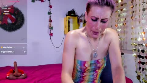 Snapshot of yasmin_goldenst chatting on December 20, 8:23 pm Yasemin online show from December 20, 8:23 pm