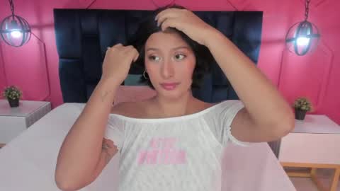 Yazmin online show from April 15, 3:01 pm