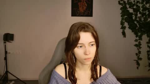Snapshot of yoka_paradoxxx chatting on October 14, 5:10 am yoka_paradoxxx online show from October 14, 5:10 am