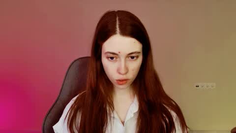 yoka_paradoxxx online show from February 13, 9:11 am