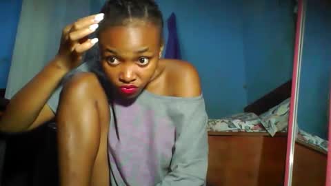 yolandrina90 online show from October 16, 6:54 pm