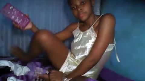 yolandrina90 online show from September 29, 5:40 pm