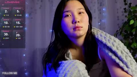 Snapshot of yoon_mii chatting on October 21, 7:56 am i am Yoon online show from October 21, 7:56 am
