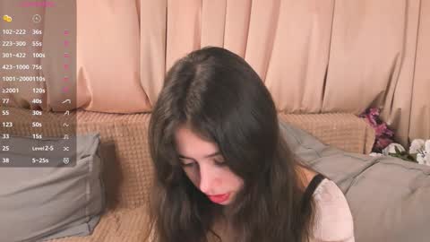 Elizabeth brunette -- Darline blonde  online show from November 13, 8:24 am