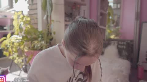 Snapshot of yourbabypearl chatting on March 10, 10:28 am YourBabyPearl online show from March 10, 10:28 am