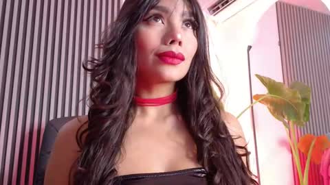 Selena online show from November 7, 5:13 am